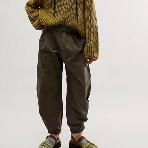 free prople Pants - Free People Gabriette Barrel Trouser Turkish Coffee Dark Brown Pant Mid Sz 4 NEW